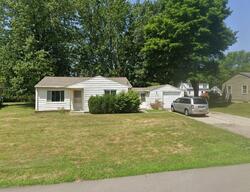 Pre-foreclosure in  GRAPE AVE NE Grand Rapids, MI 49525