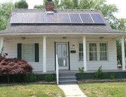 Pre-foreclosure in  HOWE RD Wayne, MI 48184