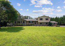 Pre-foreclosure in  Woodville Rd Waldorf, MD 20601