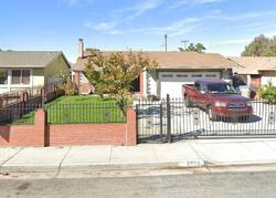 Pre-foreclosure in  LAVONNE AVE San Jose, CA 95116