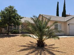 Pre-foreclosure in  HORIZON LN Victorville, CA 92392