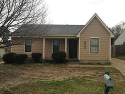 Pre-foreclosure in  PATHWAY CIR Memphis, TN 38115