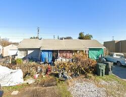 Pre-foreclosure in  SWALLS LN Modesto, CA 95358