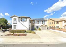 Pre-foreclosure in  MONTAGE LN Murrieta, CA 92563