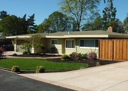 Pre-foreclosure in  Liana Ln Concord, CA 94519