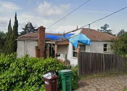 Pre-foreclosure in  Bantry Ave Oakland, CA 94605