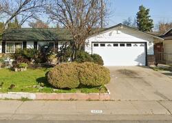 Pre-foreclosure in  Ramsey Dr North Highlands, CA 95660