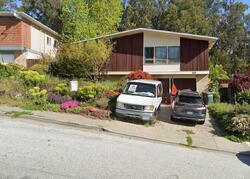 Pre-foreclosure in  Lomita Ave Millbrae, CA 94030