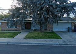 Pre-foreclosure in  McCall Ave Selma, CA 93662