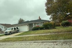 Pre-foreclosure in  E 172ND ST South Holland, IL 60473