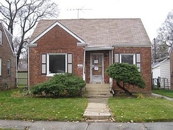 Pre-foreclosure in  S WABASH AVE Riverdale, IL 60827