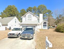 Pre-foreclosure in  BROOKSIDE DR SE Mableton, GA 30126