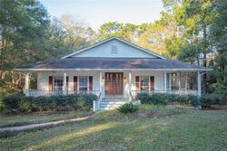 Pre-foreclosure in  WASHINGTON DR Fairhope, AL 36532