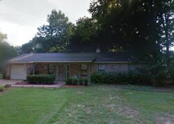 Pre-foreclosure in  Easter St Milton, FL 32571