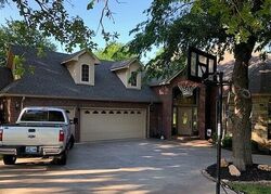 Pre-foreclosure in  Chippingham Ln Blanchard, OK 73010