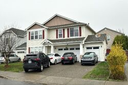 Pre-foreclosure in  SE 298th Pl Auburn, WA 98092