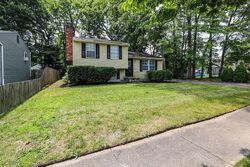 Pre-foreclosure in  Midway Dr Ravenna, OH 44266