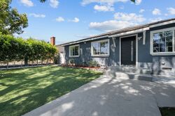 Pre-foreclosure in  Murietta Ave Van Nuys, CA 91405