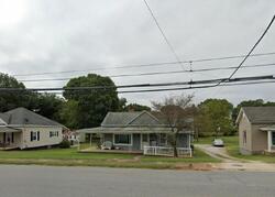 Pre-foreclosure Listing in W 1st St LOWELL, NC 28098