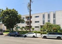Pre-foreclosure in  RIVERSIDE DR Sherman Oaks, CA 91423