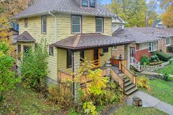 Pre-foreclosure in  S Prospect Ave Chicago, IL 60643