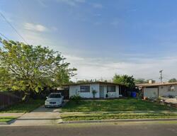 Pre-foreclosure in  NEVILLE ST Hanford, CA 93230