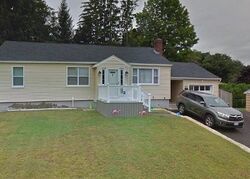 Pre-foreclosure in  Grove Ave Leominster, MA 01453