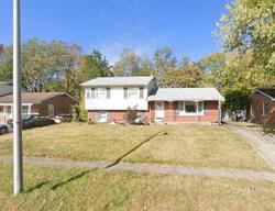 Pre-foreclosure in  Lansdowne Dr Lexington, KY 40517