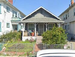 Pre-foreclosure in  43rd St Oakland, CA 94609