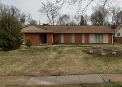  Brooktree Dr, Ballwin MO