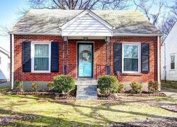 Pre-foreclosure in  Cannons Ln Louisville, KY 40205