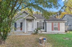 Pre-foreclosure in  3rd St Covington, LA 70433