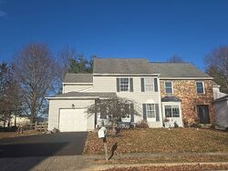 Pre-foreclosure in  Cambridge Cir Hatfield, PA 19440