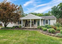 Pre-foreclosure in  White Oak Dr Dayton, OH 45432