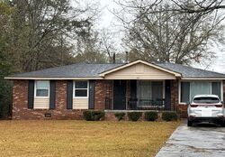Pre-foreclosure in  Hospital Dr Washington, GA 30673
