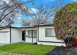 Pre-foreclosure in  Avon Ave Concord, CA 94520