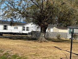 Pre-foreclosure in  Sagona Rd Donaldsonville, LA 70346