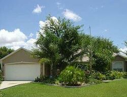 Pre-foreclosure in  Meadow Crest Ln Clermont, FL 34711