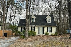 Pre-foreclosure in  Emerson Ave Salisbury, MD 21801