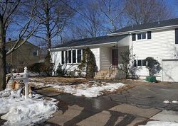 Pre-foreclosure in  Carroll Rd Hamden, CT 06517