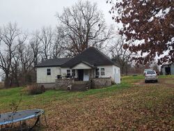  Mcnatt Rd, Neosho MO