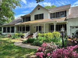 Pre-foreclosure in  Greenbridge Rd Brookeville, MD 20833