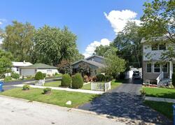 Pre-foreclosure in  Ridgeway Ave Midlothian, IL 60445