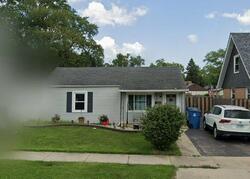 Pre-foreclosure in  Homan Ave Midlothian, IL 60445