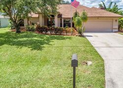 Pre-foreclosure in  Broadmoor Ln Rotonda West, FL 33947