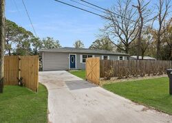 Pre-foreclosure in  Suzanne Ave Orange Park, FL 32073