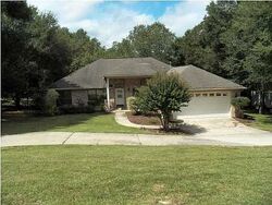 Pre-foreclosure in  Mohawk Trl Crestview, FL 32536