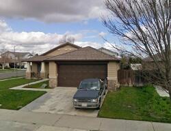 Pre-foreclosure in  Holly Oak Ct Manteca, CA 95336