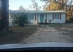 Pre-foreclosure in  Saraland Ave Saraland, AL 36571