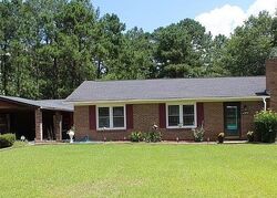 Pre-foreclosure in  Meadow Crest Dr Hartsville, SC 29550